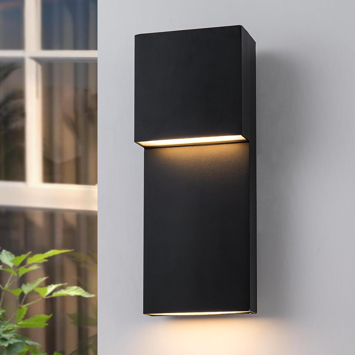 15" Matte Black 20W 3000K LED Outdoor Wall Sconce