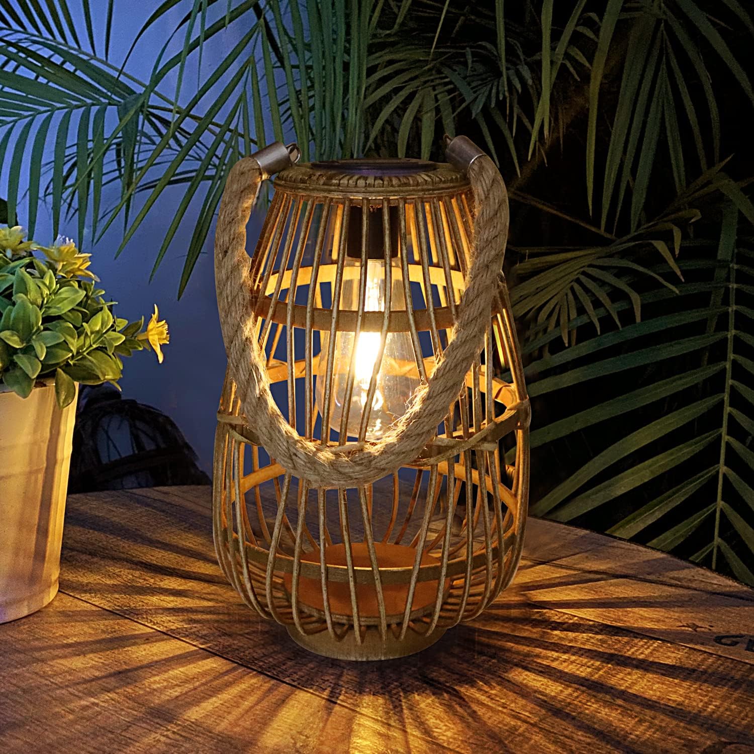 Rattan Waterproof Solar Lantern